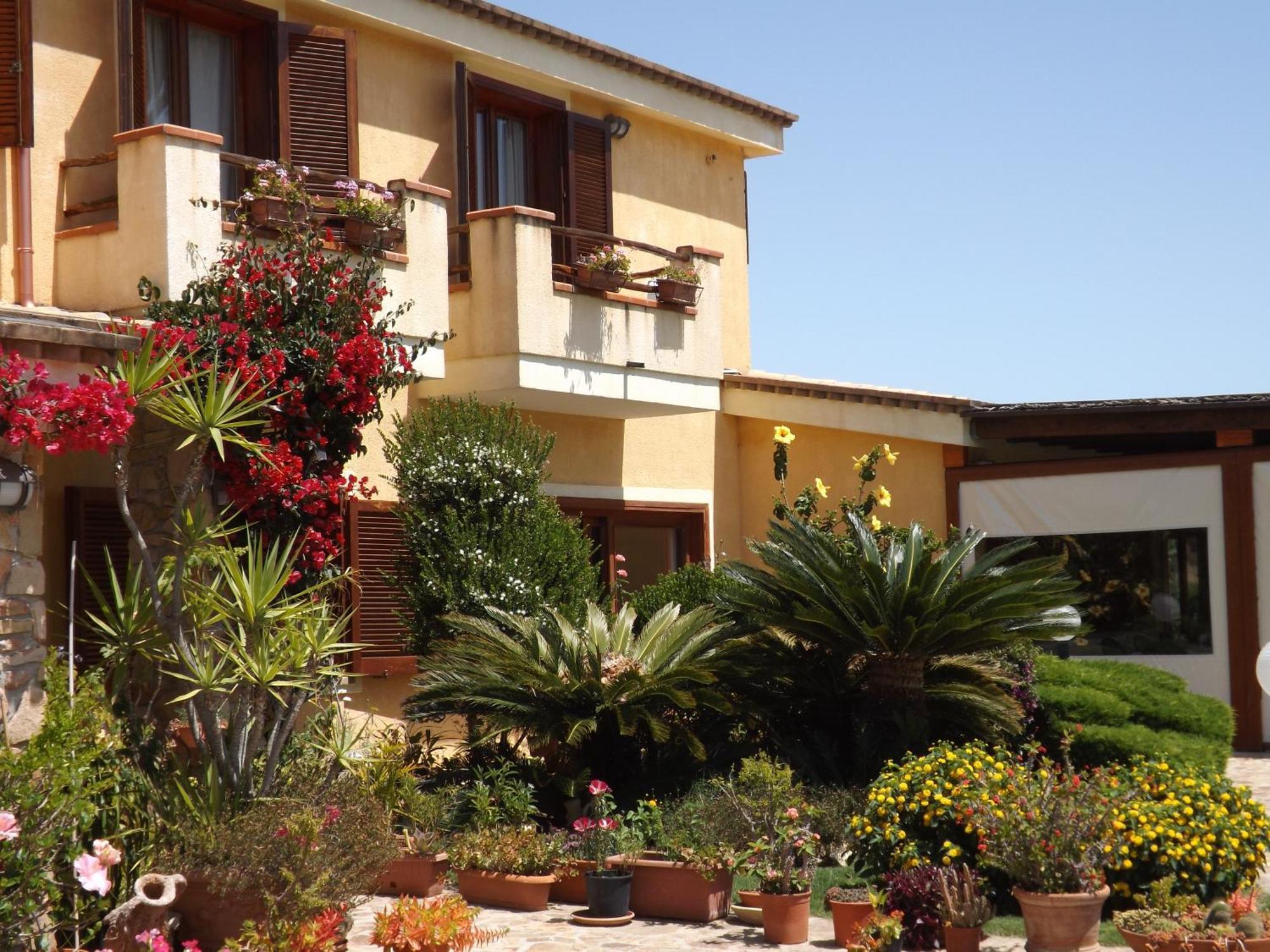 Le Anfore Hotel Villasimius Exterior foto