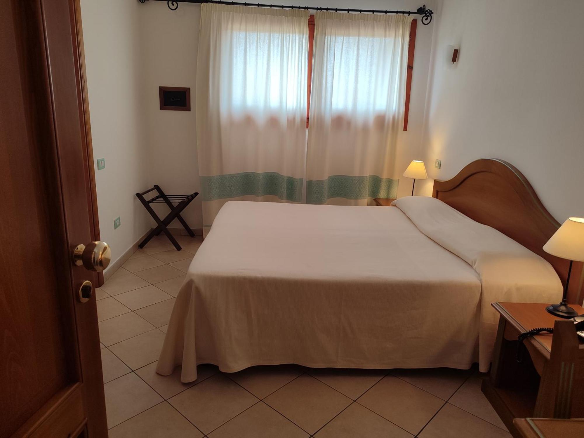 Le Anfore Hotel Villasimius Exterior foto