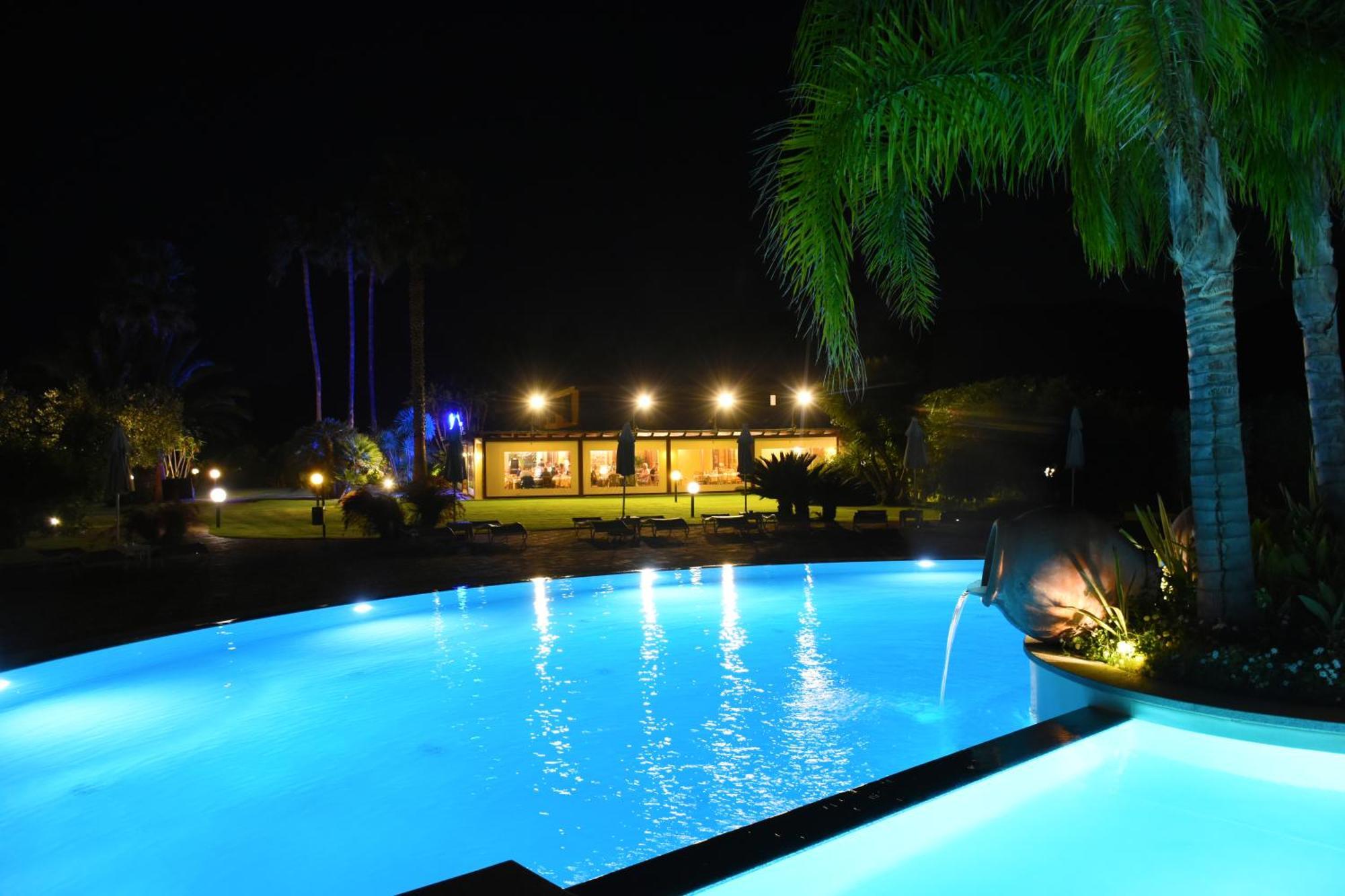 Le Anfore Hotel Villasimius Exterior foto