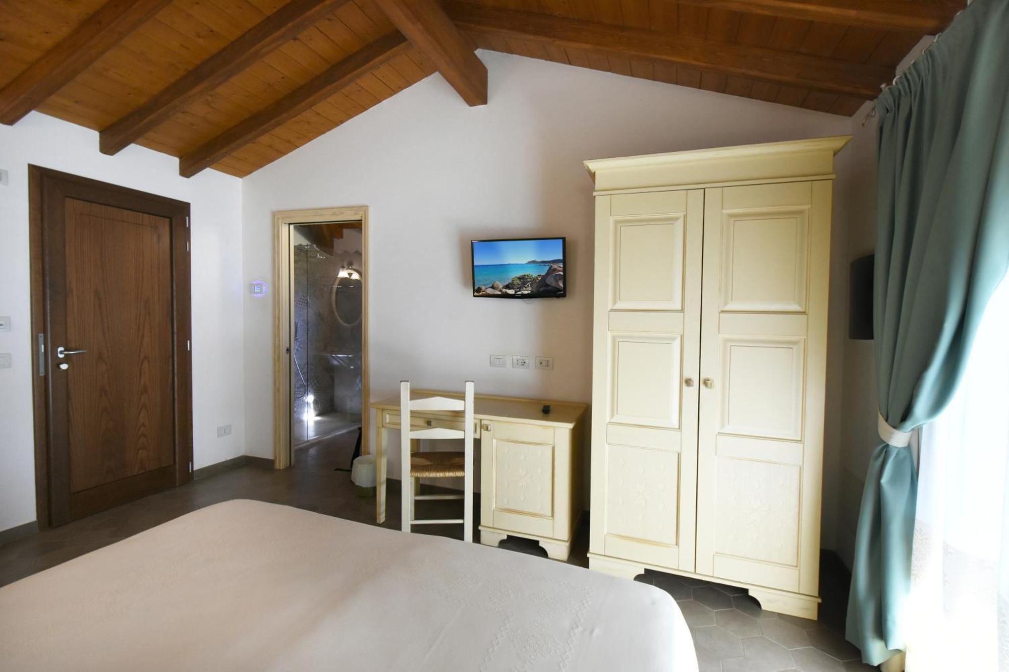 Le Anfore Hotel Villasimius Exterior foto