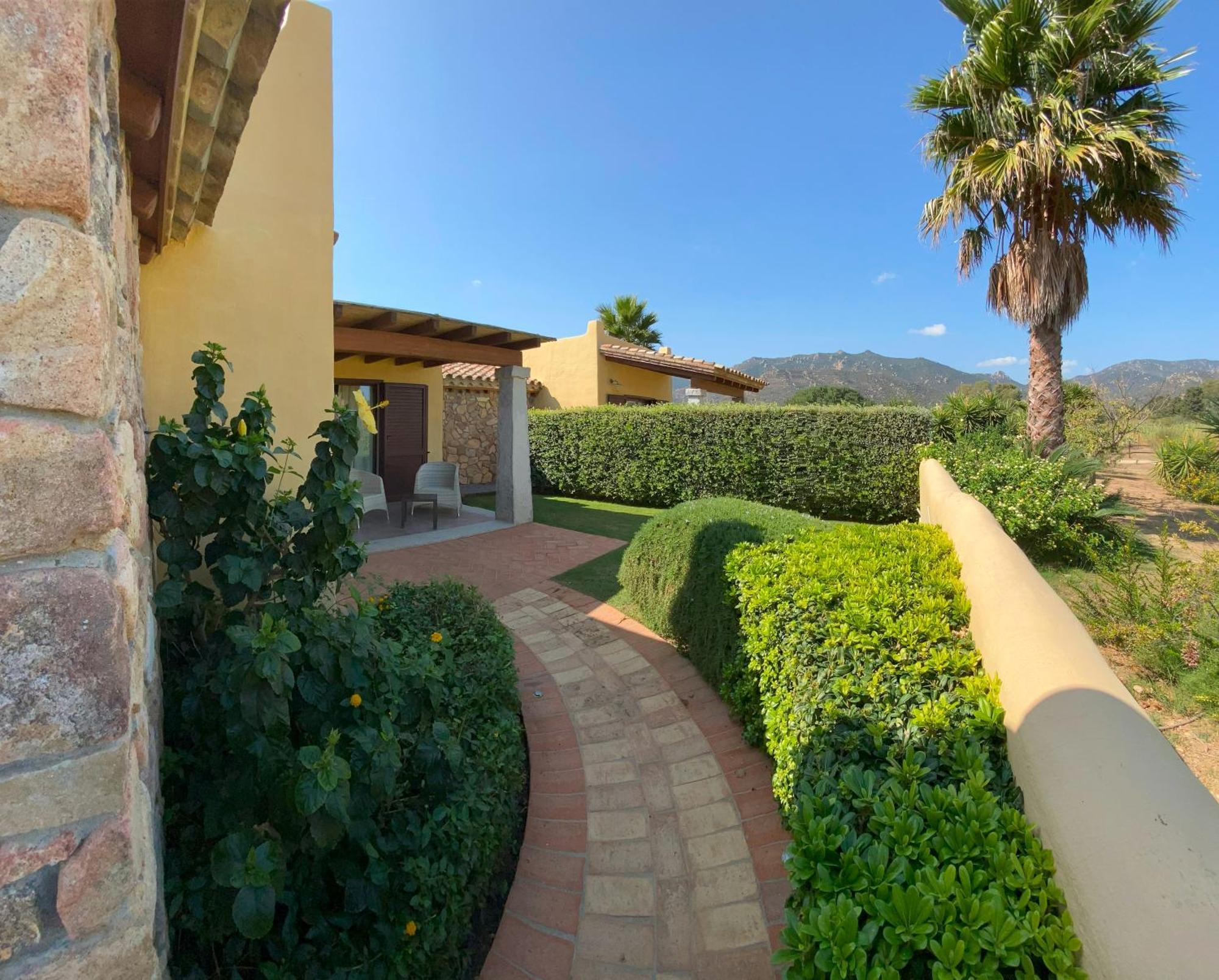 Le Anfore Hotel Villasimius Exterior foto
